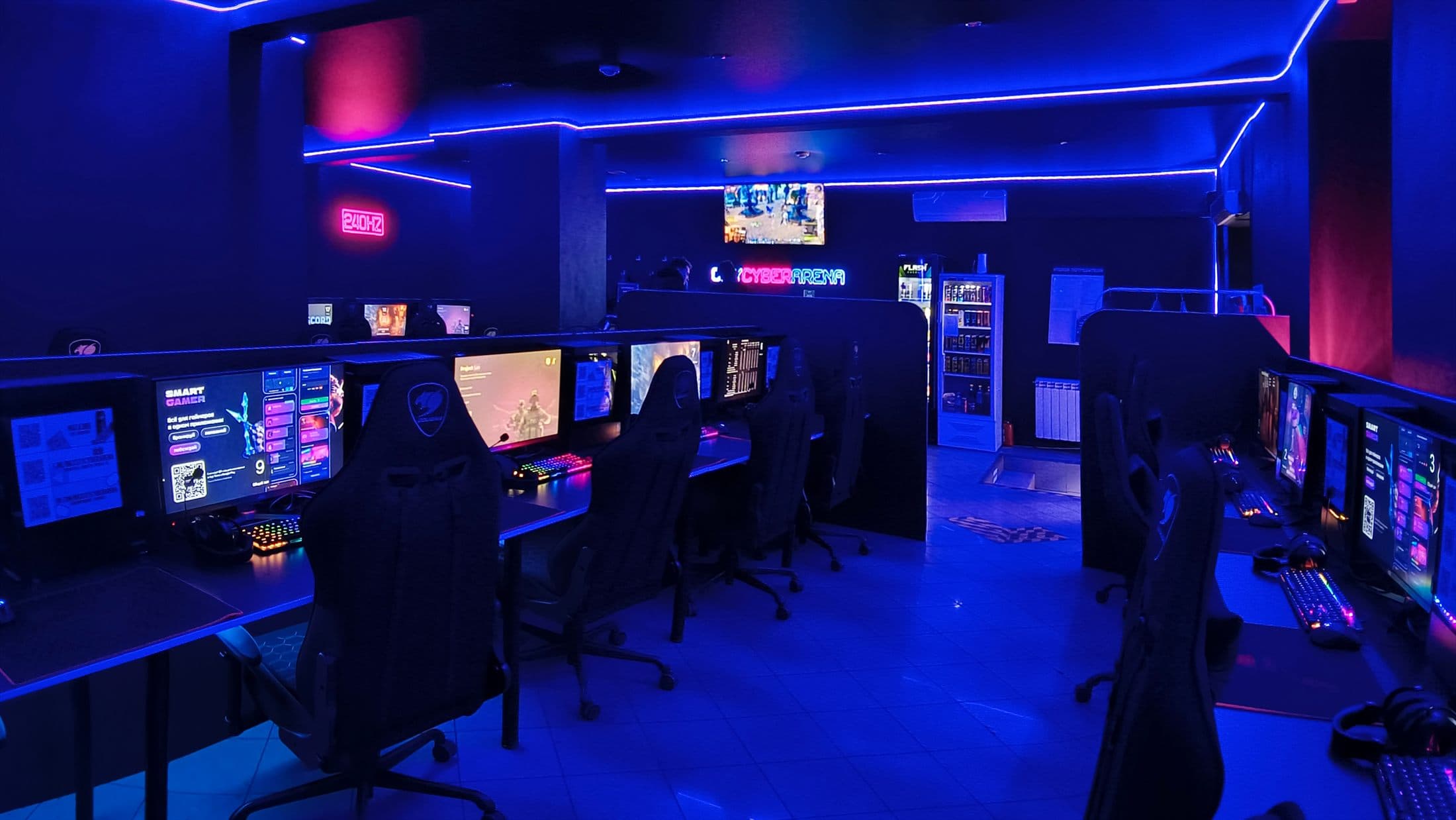 Общий зал CITY CYBERARENA